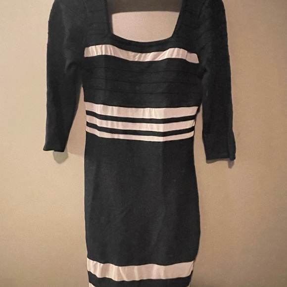 Body con dress shimmer black with nude inserts size small - Picture 3 of 8